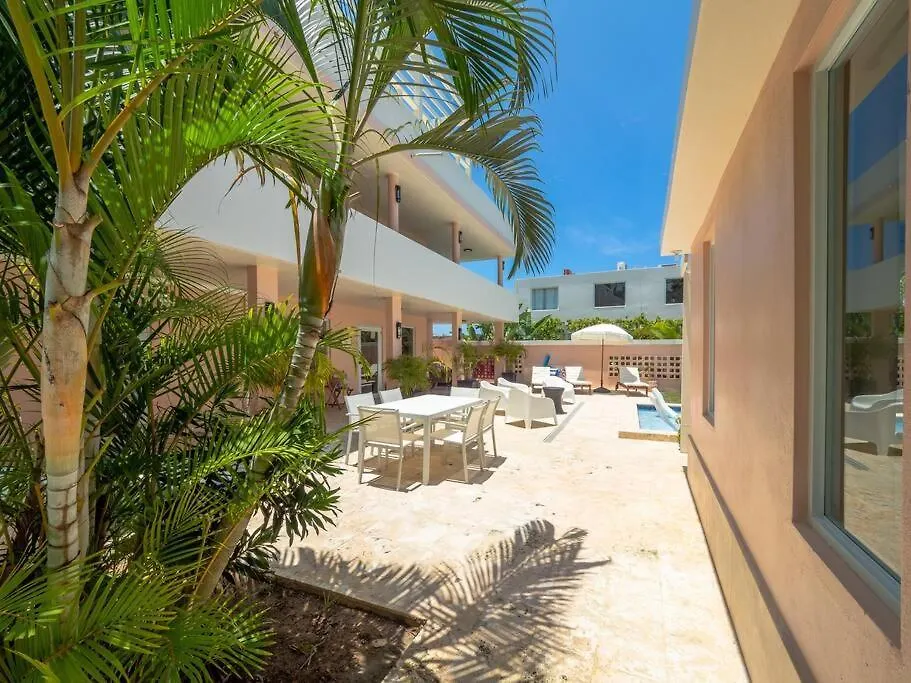 Palm Del Mar - 2 Beach Front Villas Combined - 14 Bedrooms Loiza