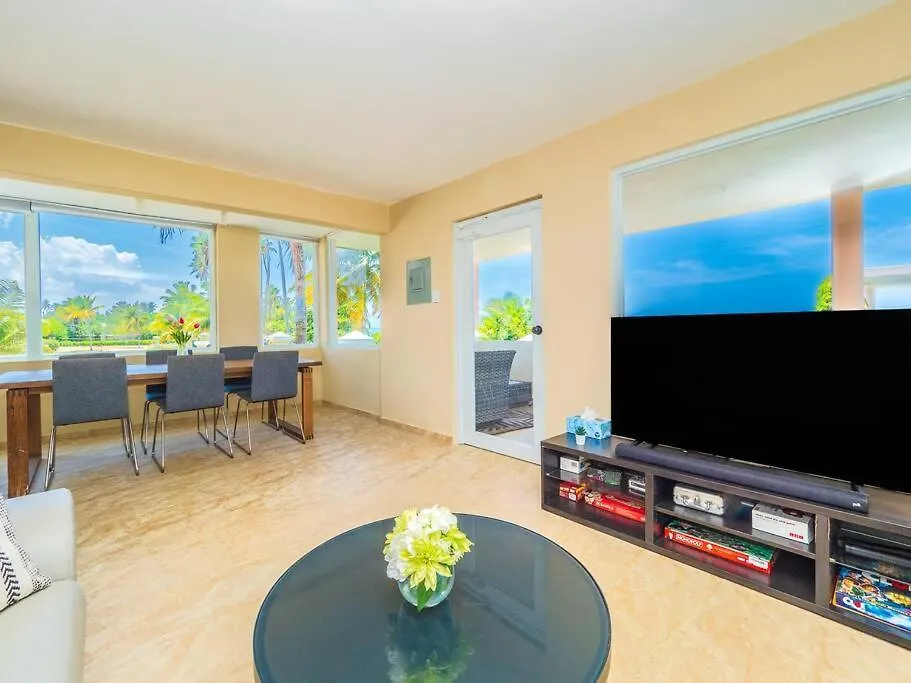 Palm Del Mar - 2 Beach Front Villas Combined - 14 Bedrooms Loiza