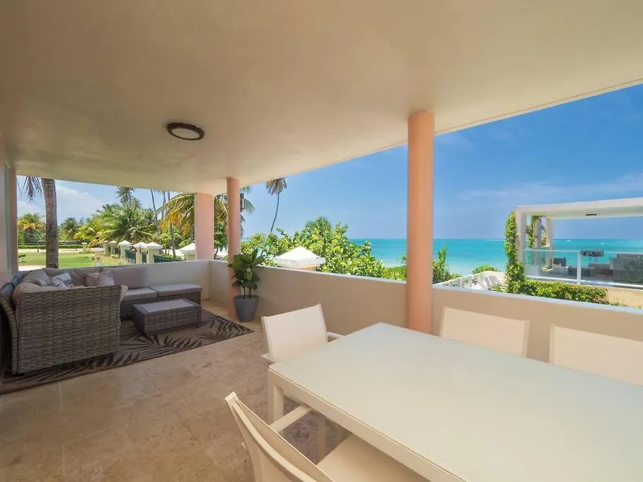 Palm Del Mar - 2 Beach Front Villas Combined - 14 Bedrooms Loiza